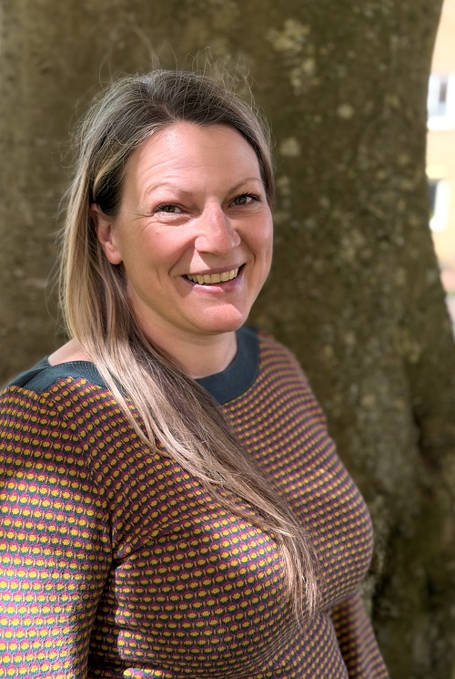 Frau Jessica Röpke