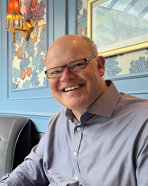 Herr Pastor Lars Klehn