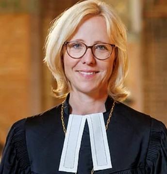 Frau Bischöfin Nora Steen